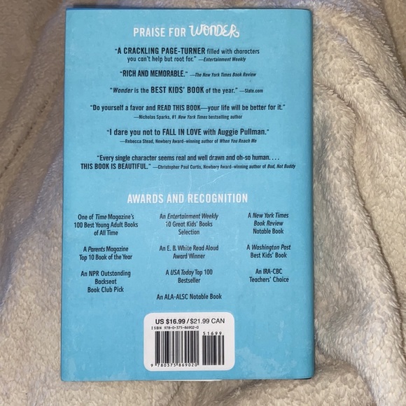 Wonder by R.J. Palacio - Picture 2 of 2